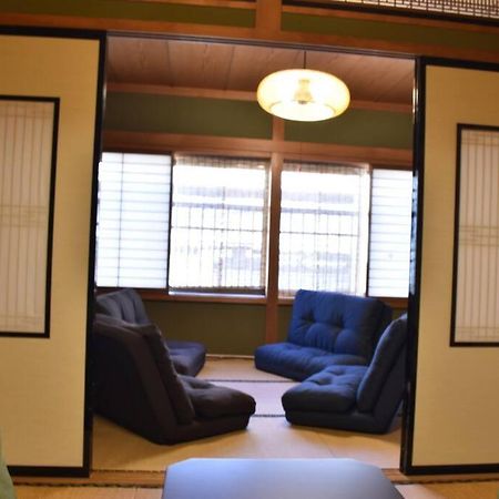 Only For One Group Cheaper For 6Th & 7Th Guest 市街地中心部 一棟貸しの宿 Guest House Don'S Home Takayama  Exterior foto